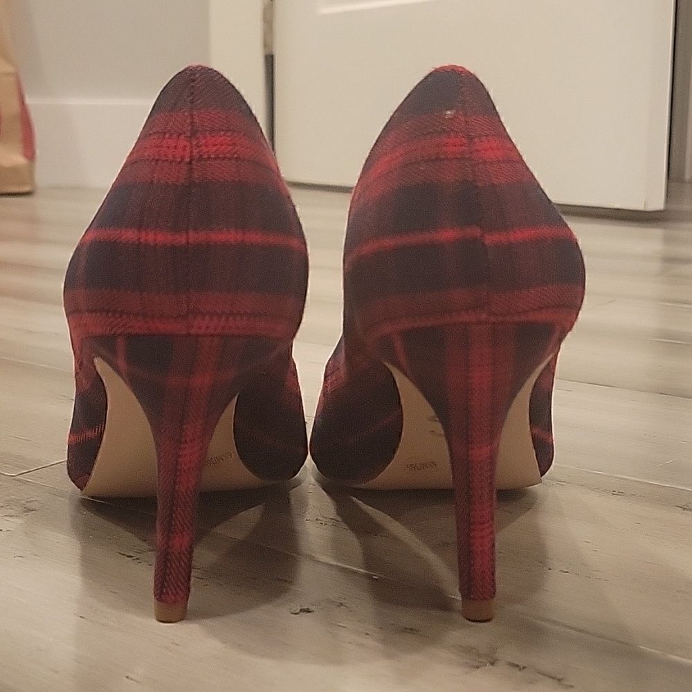 BCBGeneration classic heels 👠 - Picture 3 of 6